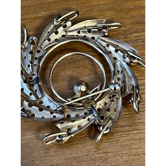 VINTAGE PINWHEEL 1/20 12K GF SIGNED PHYLLIS PIN BROOCH PENDANT Circa 1940s - Picture 5 of 7